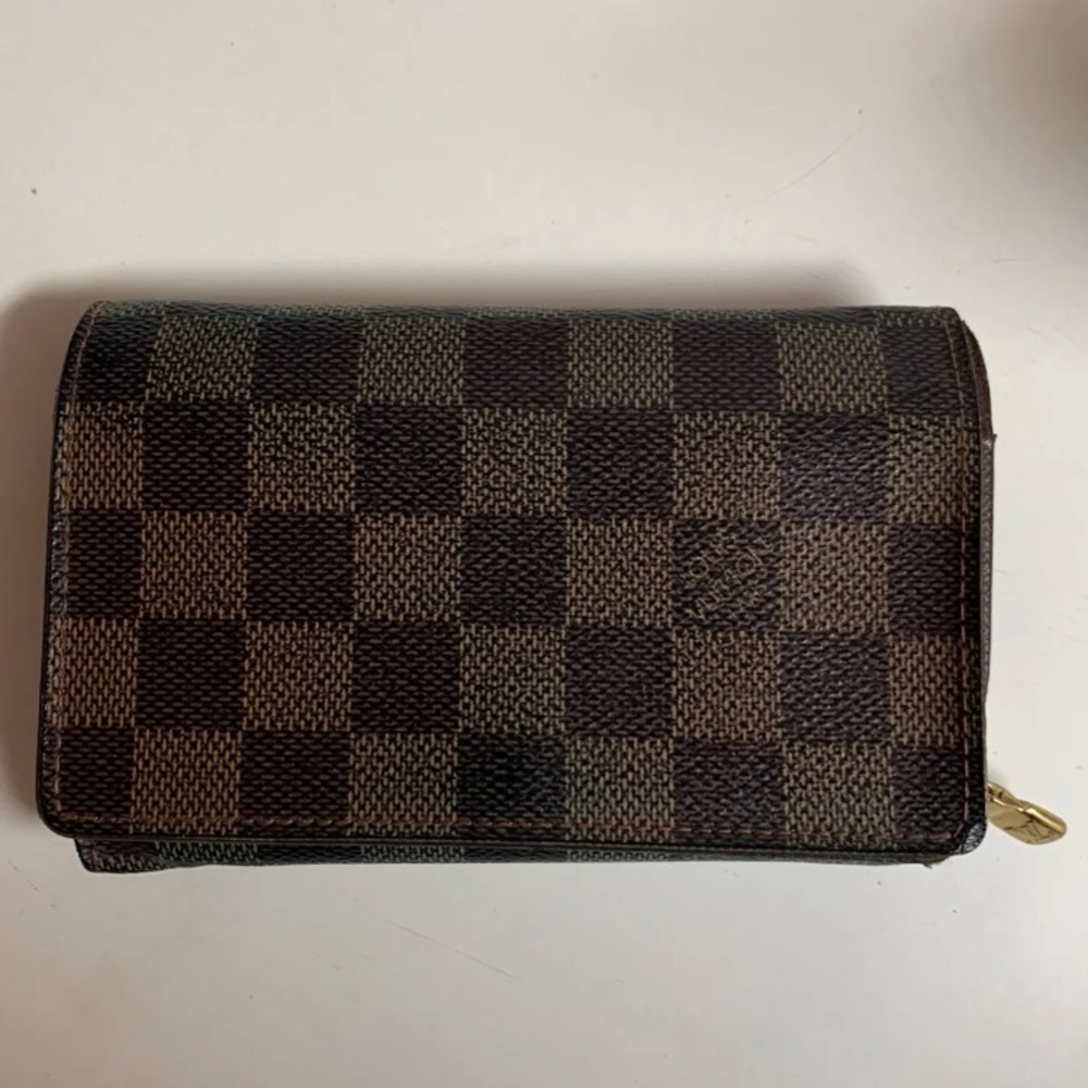 Louis Vuitton Damier Ebene Porte Monnaie